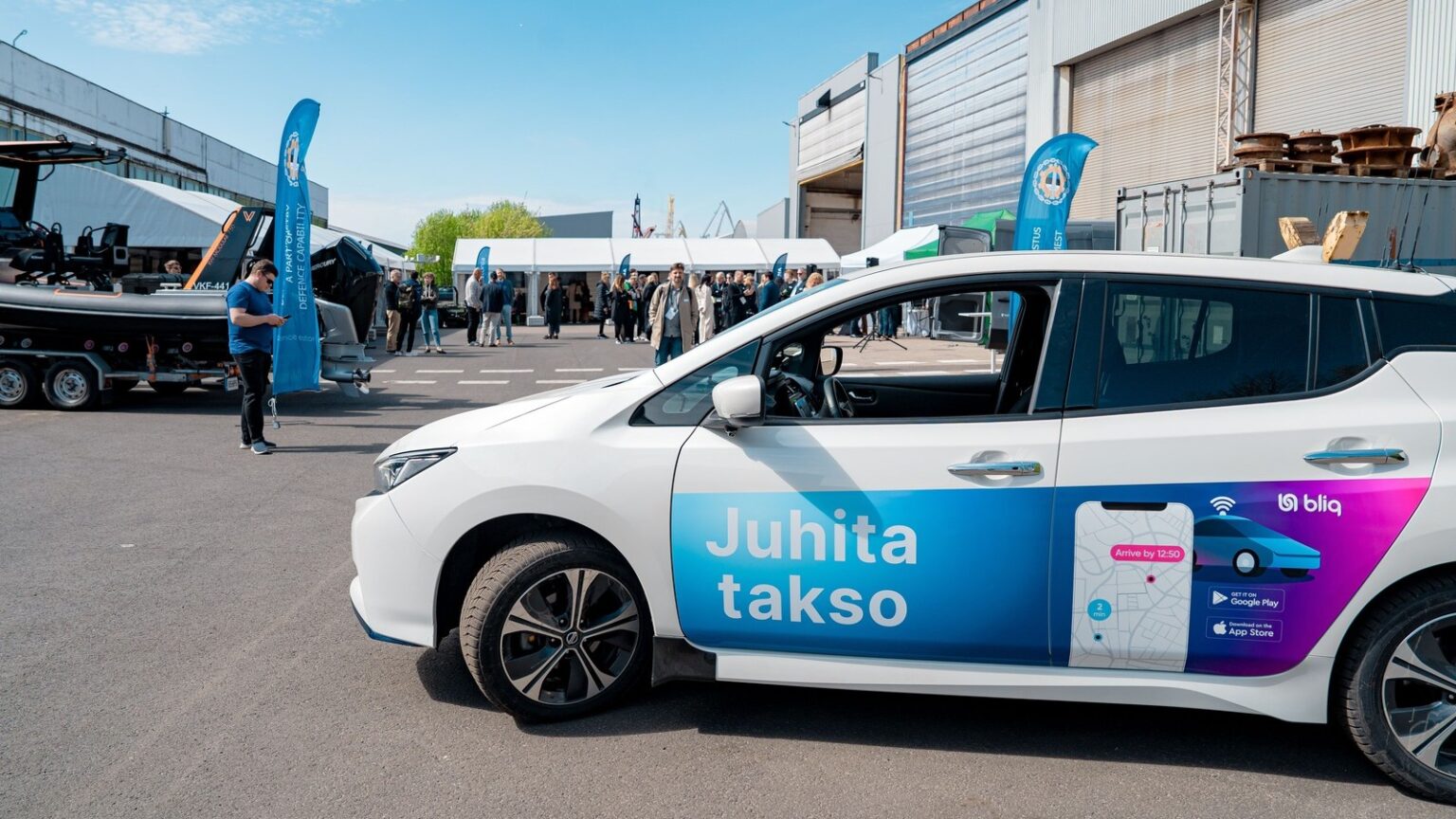 Tallinnas käivitus maailma esimene kaugjuhitavate autodega taksoteenus